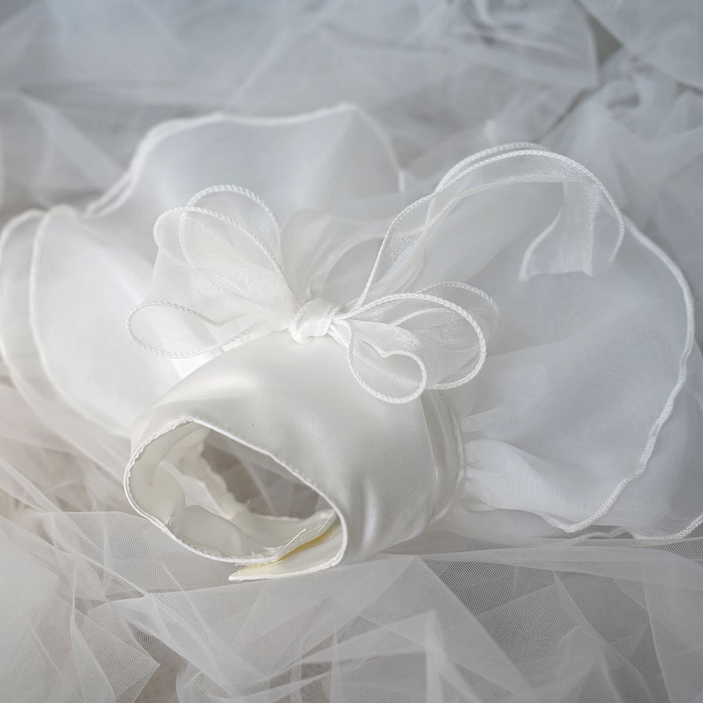 White dog dress, big bow dog wedding dress, princess dress, wedding dress, birthday party dress, pet princess dress